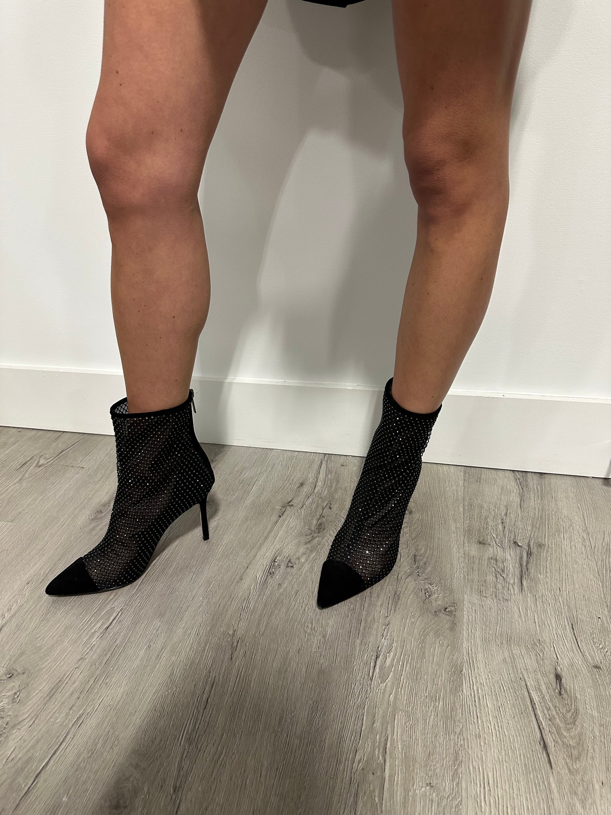 【VERONICA BEARD】国内発送★Lisa Cap Toe Mesh Booties VERONICA BEARD Lisa Cap Toe Mesh Booties 95mm | shopbop